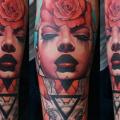 tatuaje Brazo Flor Mujer Ciervo por Dave Paulo