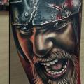 Arm Krieger Wikinger tattoo von Victoria Boaghi