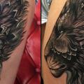 Löwen Oberschenkel tattoo von Victoria Boaghi