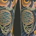 Arm New School Eulen tattoo von Twisted Anchor Tattoo