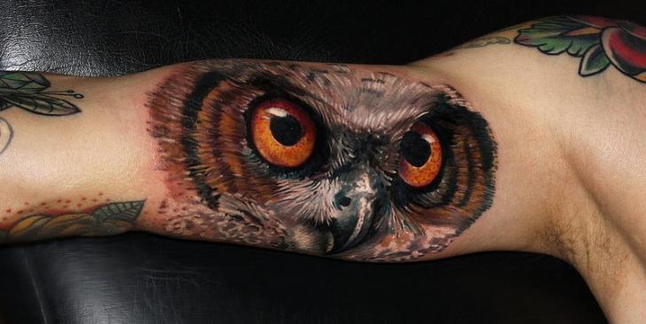 Arm Realistic Eye Owl Tattoo by Carlox Tattoo