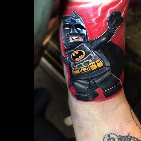 Tatuaż Batman Lego przez Carlox Tattoo