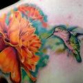 Realistische Blumen Rücken Kolibri tattoo von Puedmag Custom Ink Tattoos