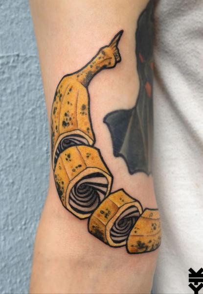 Tatuaggio Braccio Banana di On Point Tattoo
