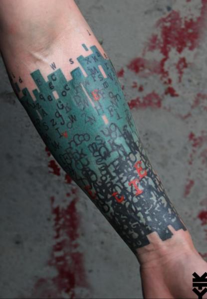 Tatuaje Brazo Letras por On Point Tattoo
