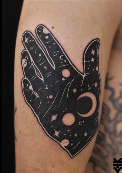 Tatuaż Dłoń Miejsce przez On Point Tattoo