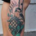 tatuagem Perna Pássaro Árvore Diamante por On Point Tattoo