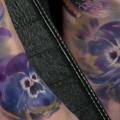 Realistische Fuß Blumen tattoo von Blacksheep Ink
