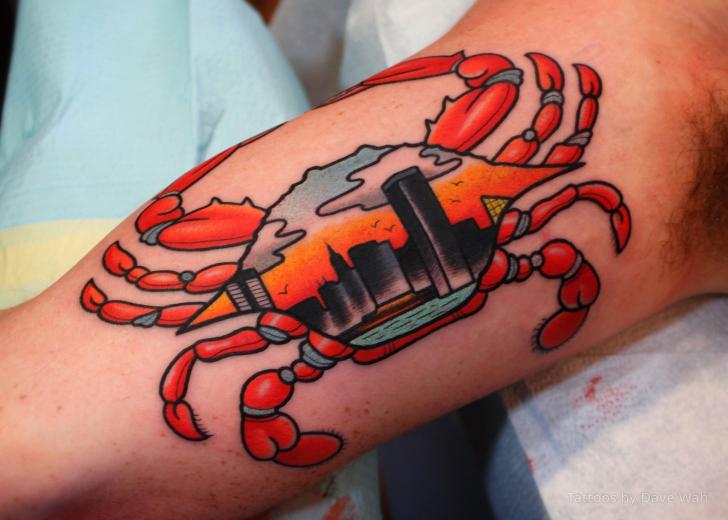 Tatouage Bras Crabe par Dave Wah