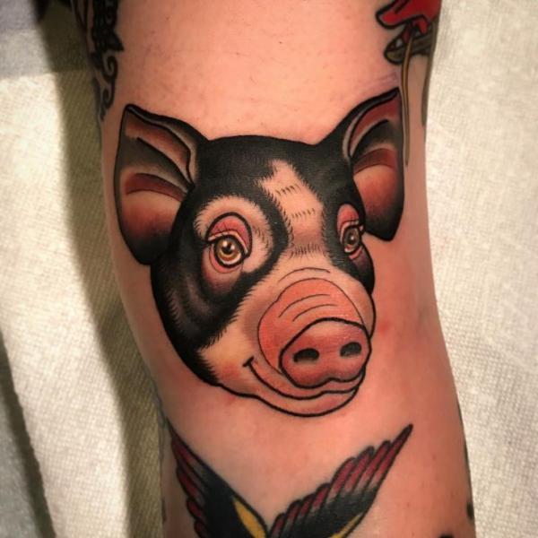 Tatuaje Brazo Cerdo por Dave Wah