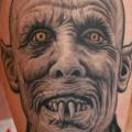 tatuaje Fantasy Ternero Vampiro por Dave Wah
