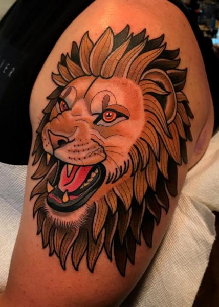 Shoulder Lion Tattoo by Dave Wah