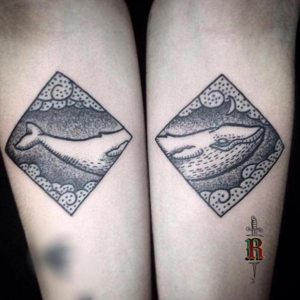 Tatuaż Ręka Wieloryb przez Silence of Art Tattoo Studio