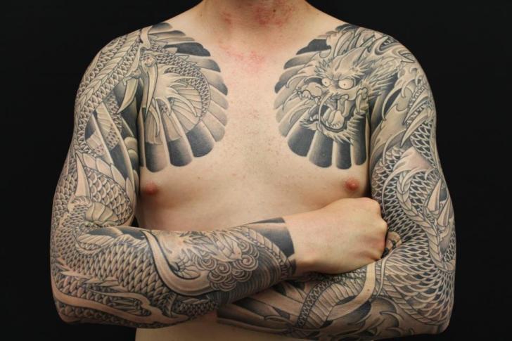 Tatuaggio Braccio Giapponesi di Ten Ten Tattoo