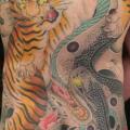 tatuaje Japoneses Espalda Tigre por Ten Ten Tattoo