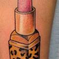 tatuaje Brazo Lápiz labial por Providence Tattoo studio