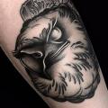 Arm Adler tattoo von Davidov Andrew