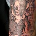 Arm Hase tattoo von Vienna Electric Tattoo