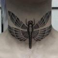 Nacken Dotwork tattoo von Vienna Electric Tattoo
