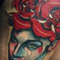 tatuaje Flor Mujer Rosa Muslo por Nik The Rookie
