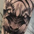 Arm Tiger tattoo von Michele Zingales