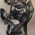 Brust Bauch Lampe Dotwork Motte tattoo von Michele Zingales