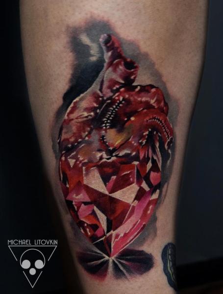 Tatuaje Brazo Corazon Diamante por Michael Litovkin