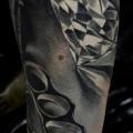 tatuaż Ręka Realistyczny Diament przez Michael Litovkin