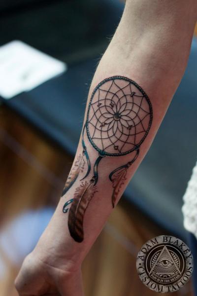 Tatuaje Brazo Atrapasueños por Ink