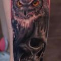 Leg Skull Owl tattoo by Slawit Ink