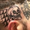 Old School Totenkopf Kopf tattoo von Forever Tattoo