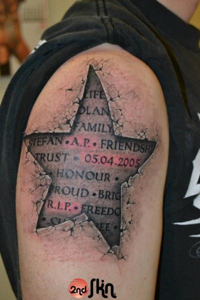 Shoulder Lettering Star 3d Tattoo by 2nd Skin
