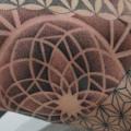 Dotwork Geometric Thigh tattoo by 2nd Skin