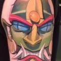 tatuaje Hombro Máscara Demonio por Mefisto Tattoo Studio