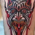 Bein tattoo von Cloak and Dagger Tattoo