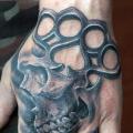 Totenkopf Hand tattoo von Aero & inkeaters