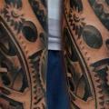 Биомеханика Шестерня Нога татуировка от Aero & inkeaters