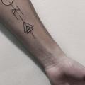 tatuaż Ręka Dotwork Abstrakcja przez Marla Moon