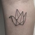 Arm Dotwork origami tattoo von Marla Moon