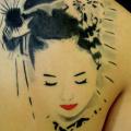 tatuaje Japoneses Espalda Geisha por Tattoo-77