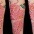 Arm Blumen tattoo von Siluha Tattoo