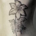 Blumen Seite Dotwork tattoo von Luciano Del Fabro