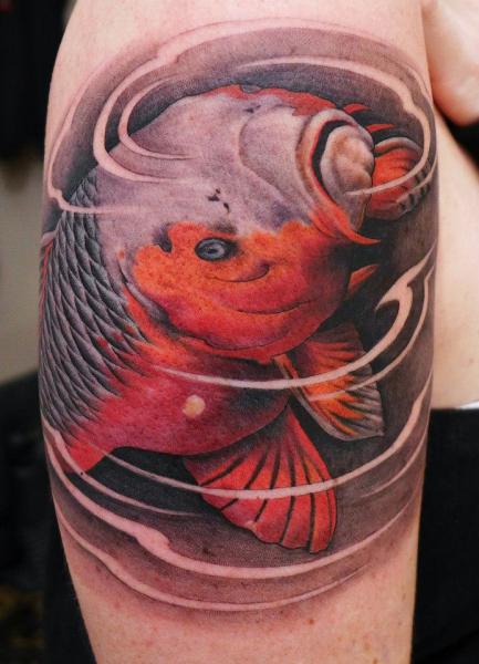 Arm Realistische Fisch Tattoo von Nicklas Westin