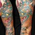 日本語 ドラゴン 上腕 タトゥー よって Sebaninho Tattoo