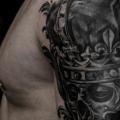 Shoulder Skull Crown tattoo by Proskura Art