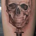 Arm Totenkopf Dolch tattoo von Tattoo Power