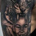 tatuaje Hombro Realista Niños Tigre por El Loco Tattoo Lounge