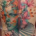 tatuaje Mujer Espalda Culo Árbol Abstracto por Jay Freestyle