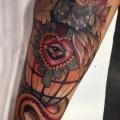 Schlangen Herz Bein Eulen tattoo von Blessed Tattoo