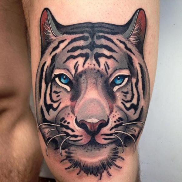 Tatuaggio Realistici Tigre Coscia di Blessed Tattoo